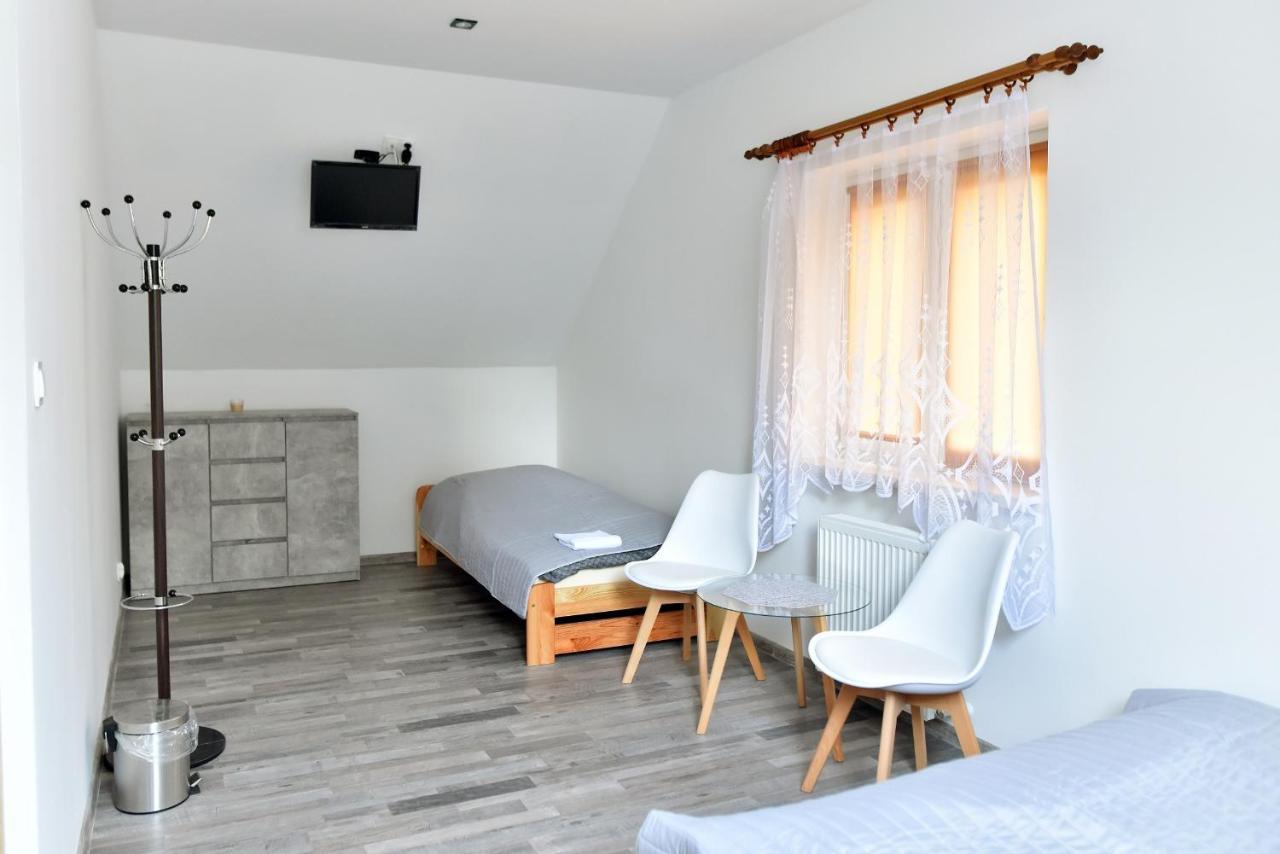 Baza Noclegi Bieszczady Ustrzyki Dolne Exterior foto